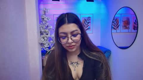 Snapshot of valery_m00n chatting on 10.27.25 VALERY.  online show from 10.27.25