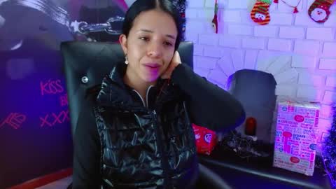 Valeria online show from 12.23.24