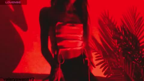 Valery swan1 online show from 02.17.25