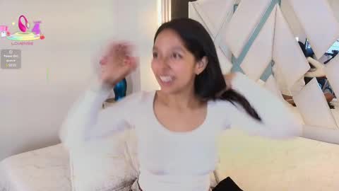 Snapshot of valery_wang chatting on 03.04.25 Val online show from 03.04.25