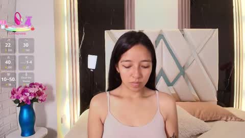 Snapshot of valery_wang chatting on 03.12.25 Val online show from 03.12.25