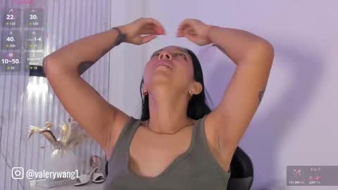 Snapshot of valery_wang chatting on 09.24.25 Val online show from 09.24.25