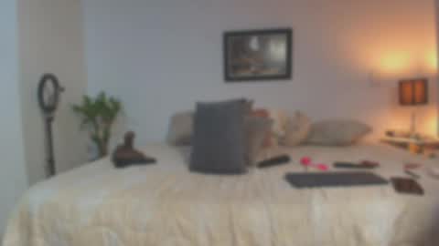 Snapshot of valerycolins chatting on 04.20.26 call me Maria online show from 04.20.26