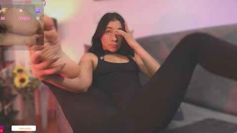 Snapshot of valerycolins chatting on 04.27.26 call me Maria online show from 04.27.26