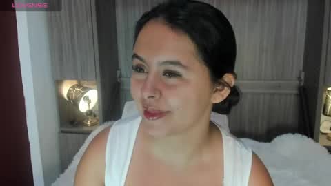 Snapshot of valerymeyerr chatting on 04.27.26 valerymeyerr online show from 04.27.26