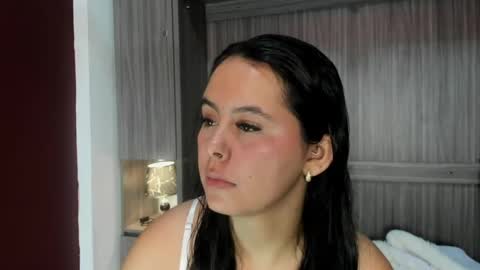 Snapshot of valerymeyerr chatting on 05.08.26 valerymeyerr online show from 05.08.26