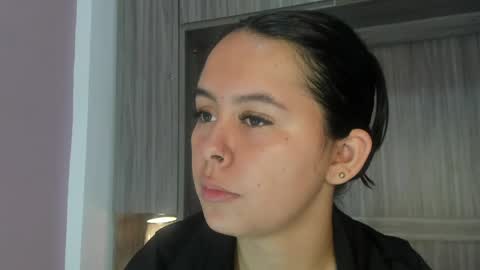 Snapshot of valerymeyerr chatting on 06.01.26 valerymeyerr online show from 06.01.26