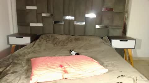 valerymistery_ online show from 02.22.25