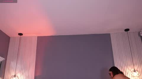Snapshot of valerynova chatting on 04.24.26 Carla online show from 04.24.26