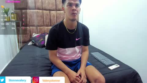 Snapshot of valerystonne_ chatting on 12.25.24 Valery Stonne online show from 12.25.24