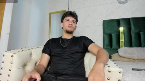 Valentino online show from 04.26.26