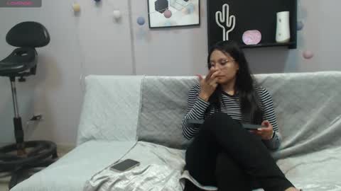 valevicious online show from 02.21.25