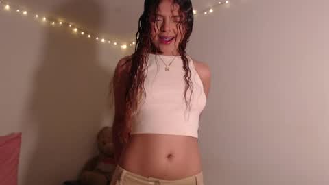 VALIENTE  online show from 04.22.26