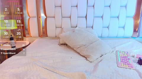 Valkiria moore  online show from 01.16.25