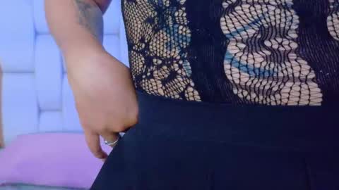 Valkiria moore  online show from 10.12.25