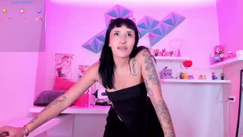 Snapshot of valkiria_ponce chatting on 04.23.26 Valkiria online show from 04.23.26