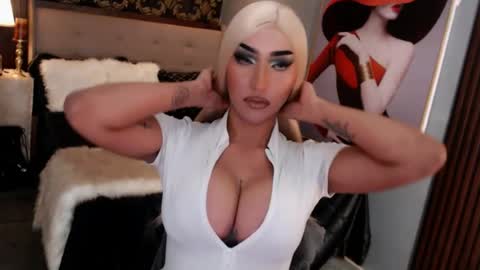 Snapshot of valkyriemajesty chatting on 06.21.26 valkyriemajesty online show from 06.21.26