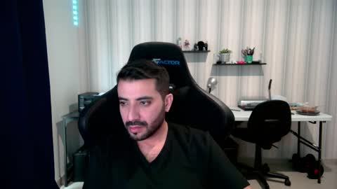 Roberto Carlos online show from 10.18.25