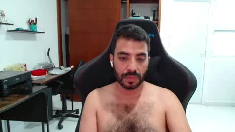 Snapshot of vallartamexi chatting on 04.12.26 Roberto Carlos online show from 04.12.26