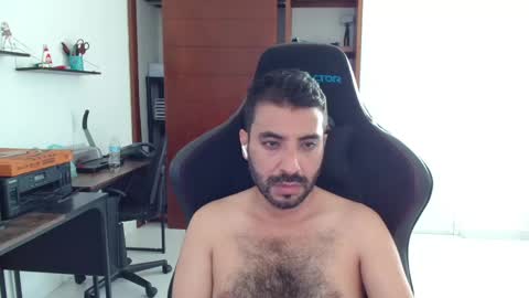 Snapshot of vallartamexi chatting on 05.02.26 Roberto Carlos online show from 05.02.26