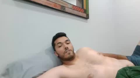 Snapshot of valleyboii69 chatting on 10.10.25 valleyboii69 online show from 10.10.25