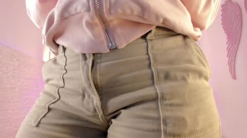 Vallolet Peach  online show from 01.09.25