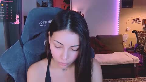 Little Devil online show from 11.04.25