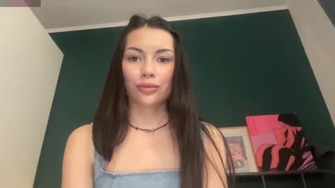 Snapshot of valorant_girl chatting on 05.21.26 Little Devil online show from 05.21.26