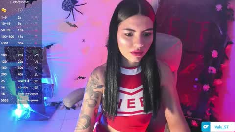 Snapshot of valu_57 chatting on 10.20.25 Valu online show from 10.20.25