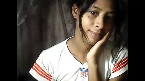 Snapshot of valysexyhot chatting on 05.19.26 valysexyhot online show from 05.19.26