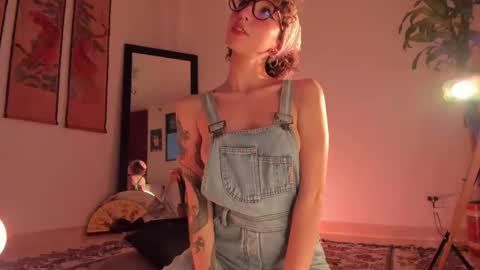      online show from 03.09.25