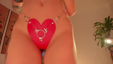      online show from 03.11.25