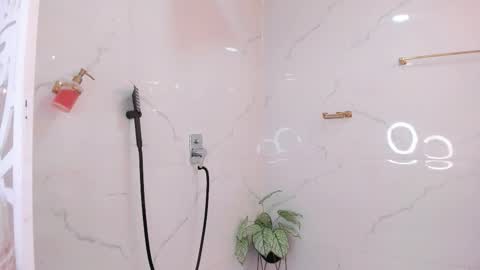 valyx7 online show from 12.04.25