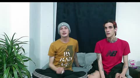 Snapshot of vamp_noah chatting on 01.04.25 Vamp Noah and Dan online show from 01.04.25