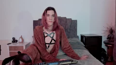 Snapshot of vamp_noah chatting on 03.06.25 Vamp Noah and Dan online show from 03.06.25