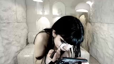 Snapshot of vampkitty_r chatting on 02.08.26 vampkitty_r online show from 02.08.26