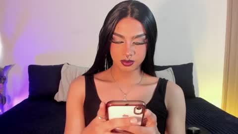 Snapshot of vampy__cinna chatting on 04.26.26 Cinnamon online show from 04.26.26