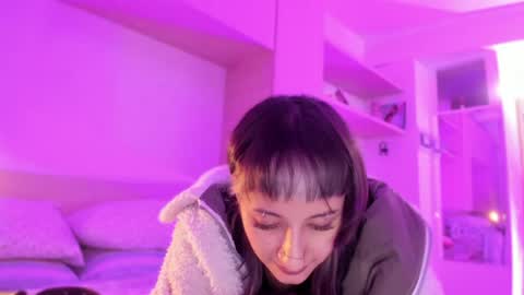 Snapshot of vandalovee chatting on 04.30.26 Babi Alu online show from 04.30.26