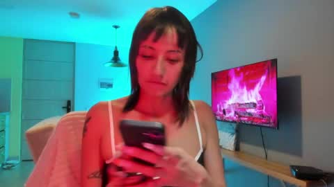 Snapshot of vandalovee chatting on 05.06.26 Babi Alu online show from 05.06.26