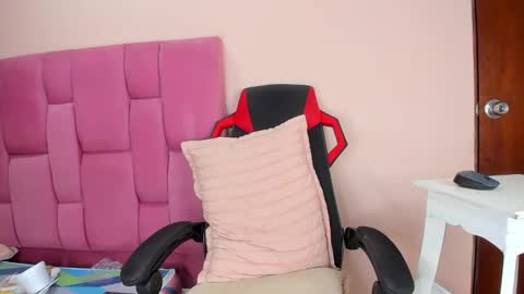 vaness_dior online show from 01.06.25