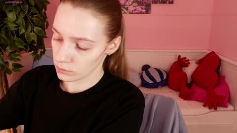 Vanessa online show from 04.08.26