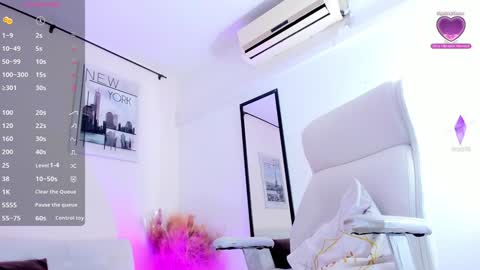 Snapshot of vanessa_gonzaless chatting on 12.10.24 Vanessa online show from 12.10.24