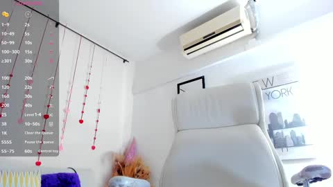 Snapshot of vanessa_gonzaless chatting on 02.15.25 Vanessa online show from 02.15.25