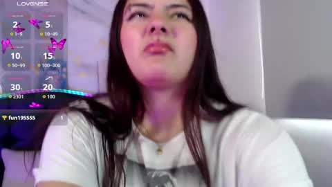 Snapshot of vanessa_gp chatting on 05.28.26 Vanesa online show from 05.28.26