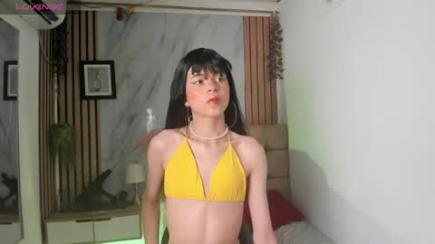 Snapshot of vanessa_jenner chatting on 06.15.26 vanessa_jenner online show from 06.15.26
