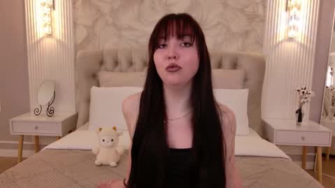 Vanessa online show from 10.20.25