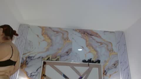 Vanessa Hard online show from 10.05.25