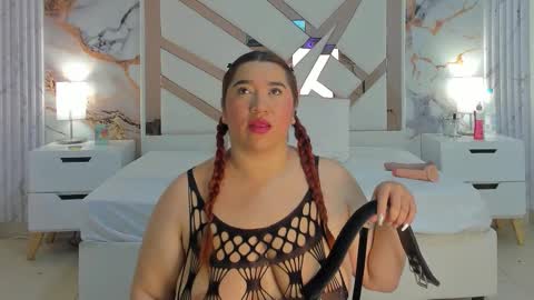 Vanessa Hard online show from 10.07.25