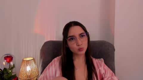 Snapshot of vanessajohnsonn chatting on 05.11.26 vanessajohnsonn online show from 05.11.26
