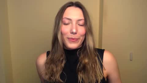 Vanessa online show from 03.05.25